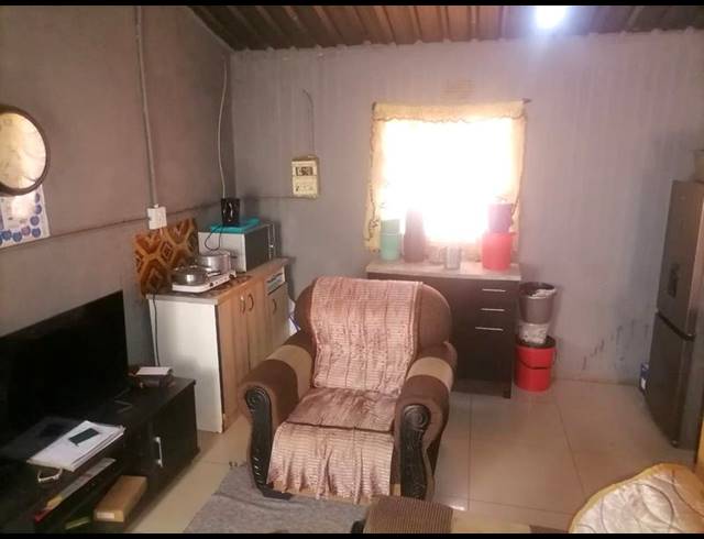 1 BEDROOM HOUSE FOR SALE IN MAPLETON